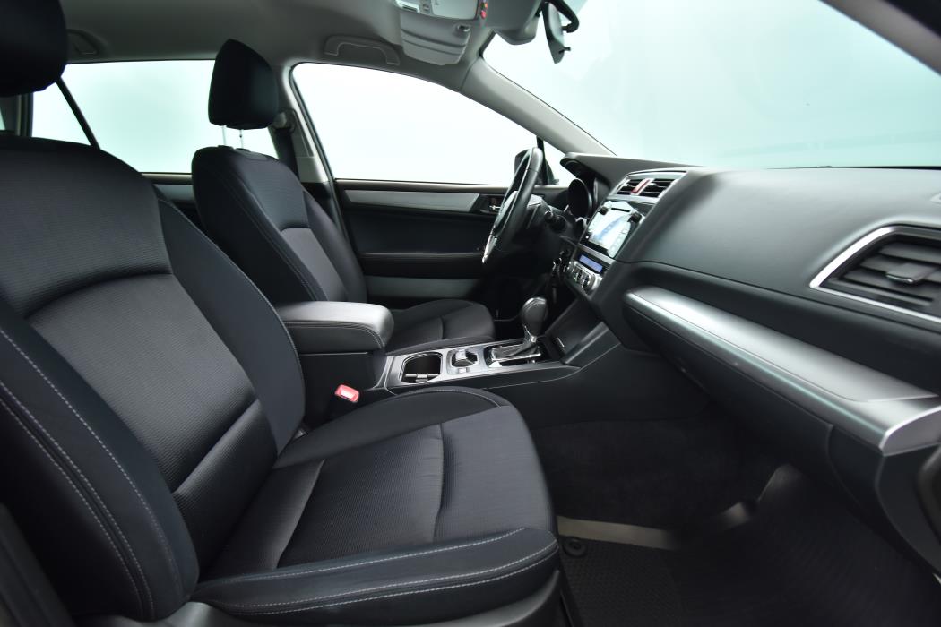 SUBARU Outback 2015