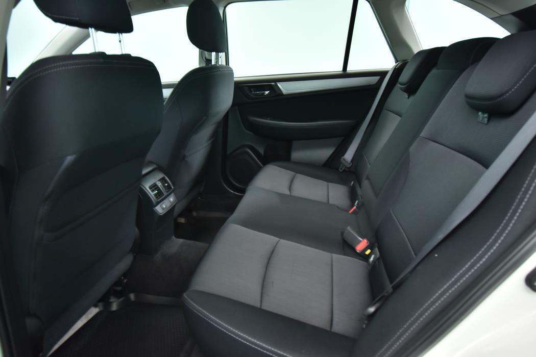 SUBARU Outback 2015