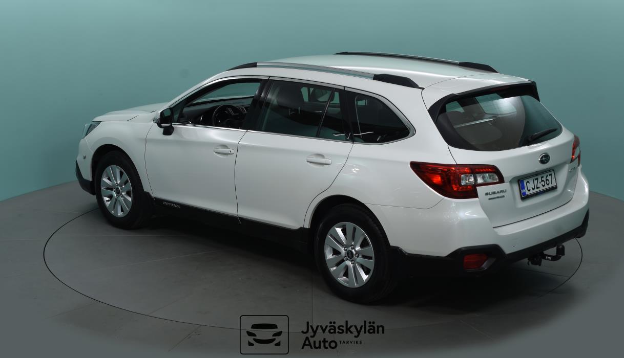 SUBARU Outback 2015