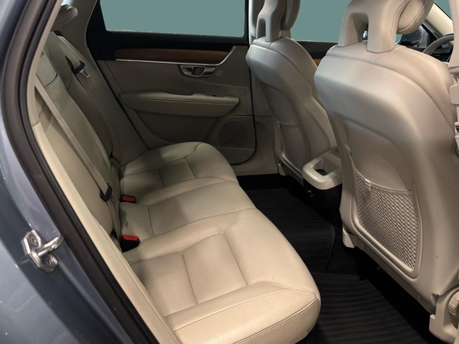 VOLVO V90 2016