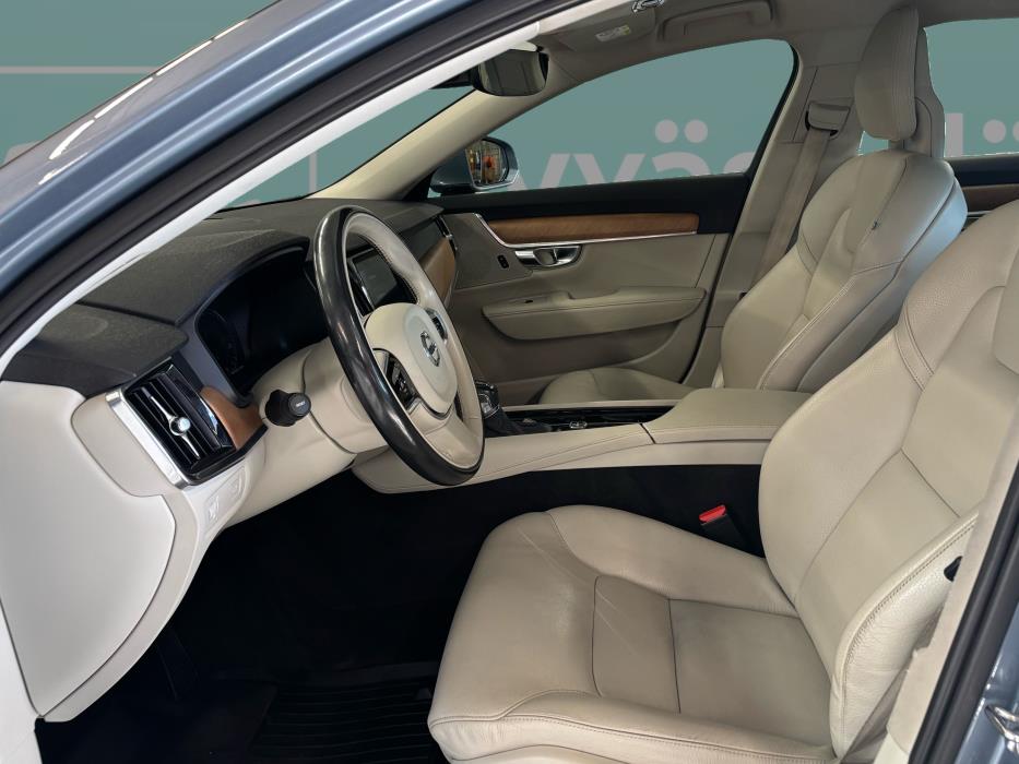 VOLVO V90 2016