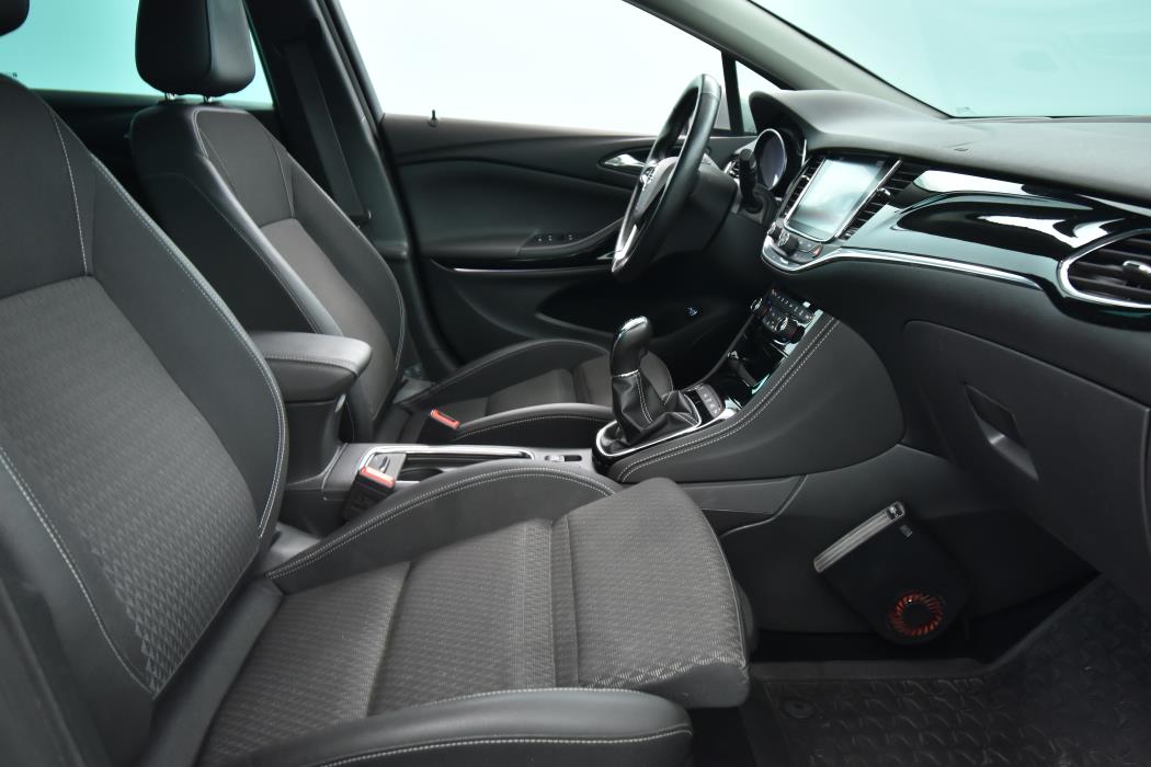 OPEL Astra 2018