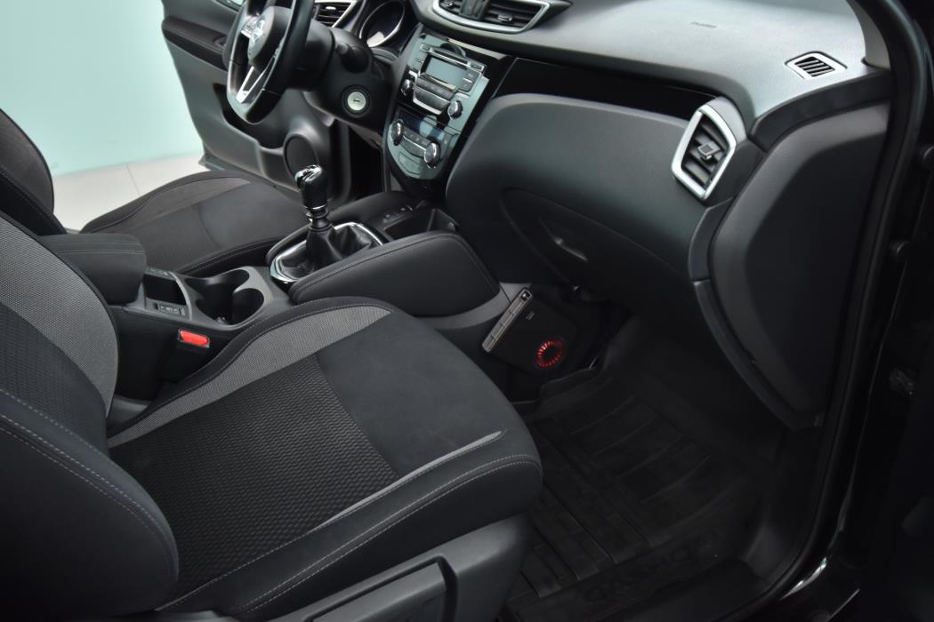 NISSAN Qashqai 2018