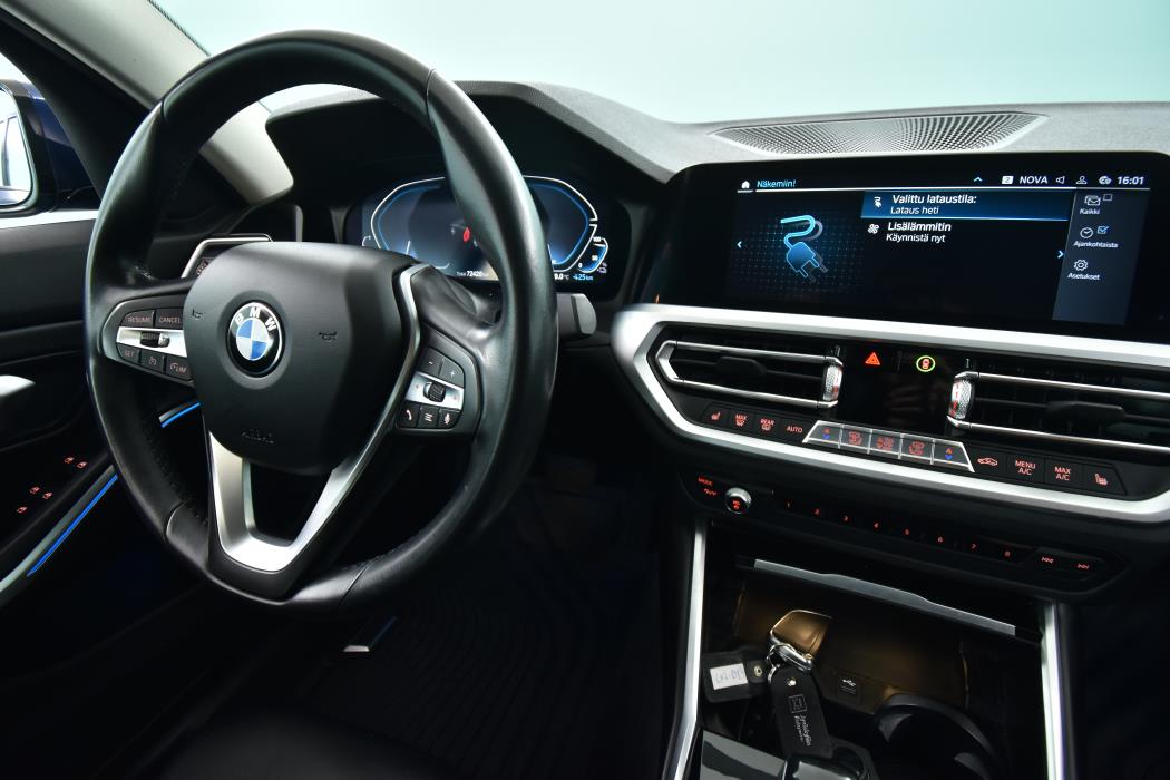 BMW 330 2020