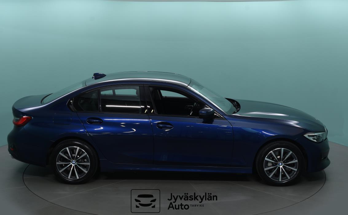 BMW 330 2020