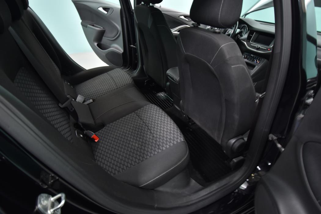 OPEL Astra 2020