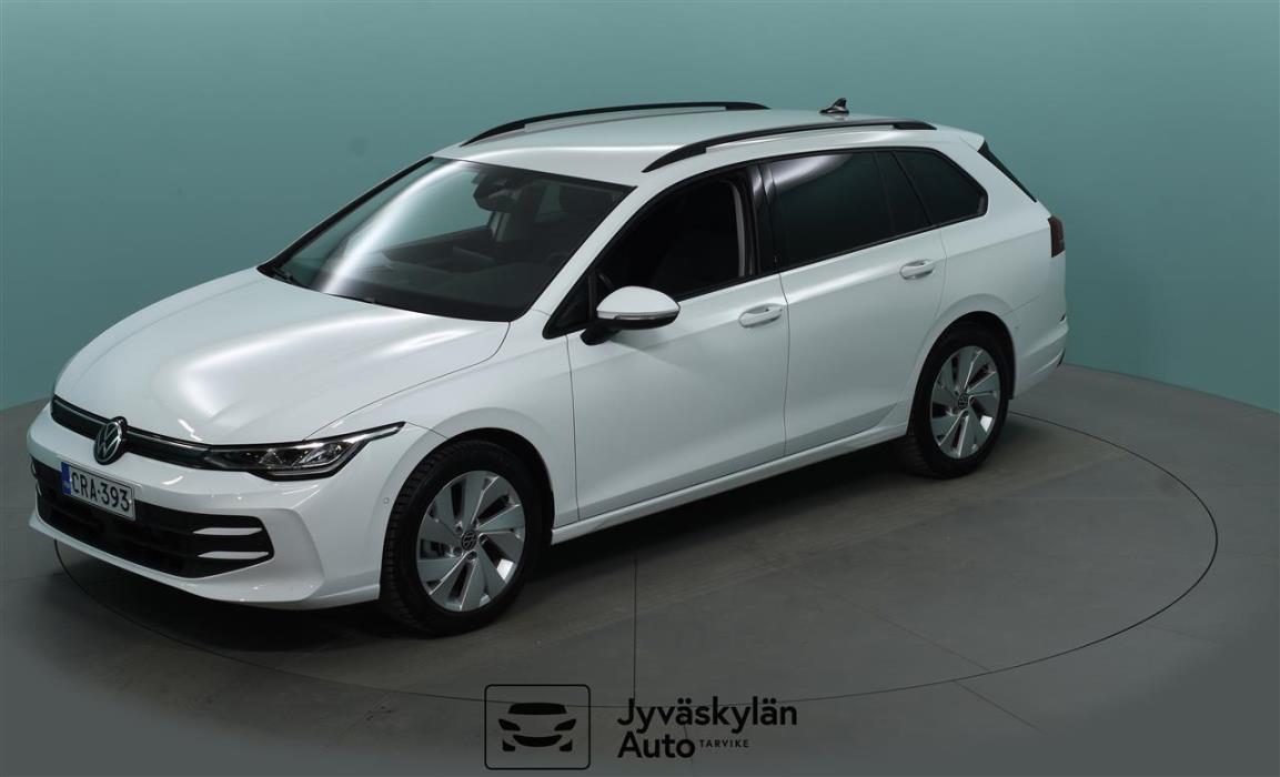 VOLKSWAGEN Golf 2024