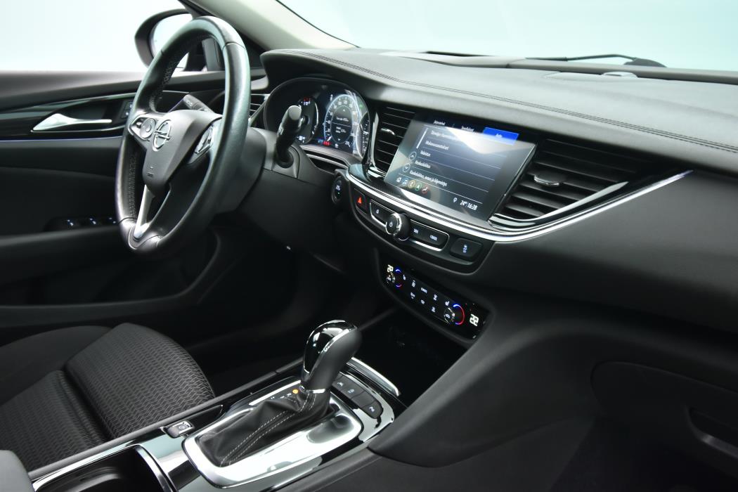 OPEL Insignia 2023