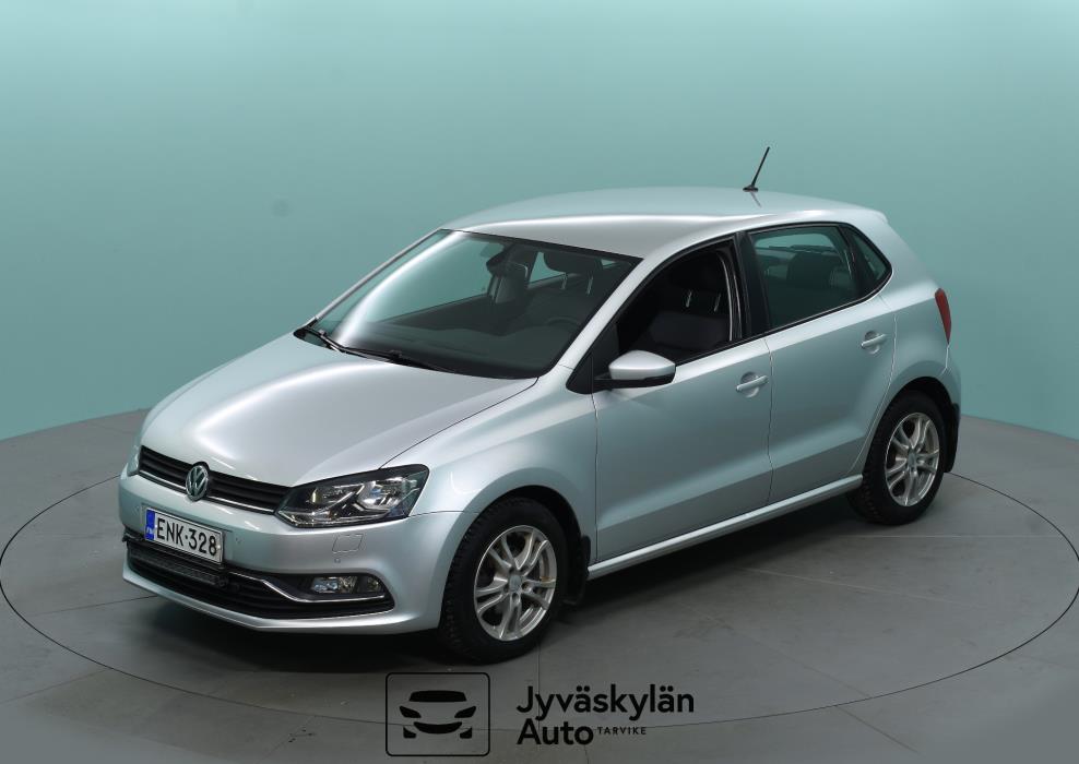 VOLKSWAGEN Polo 2015