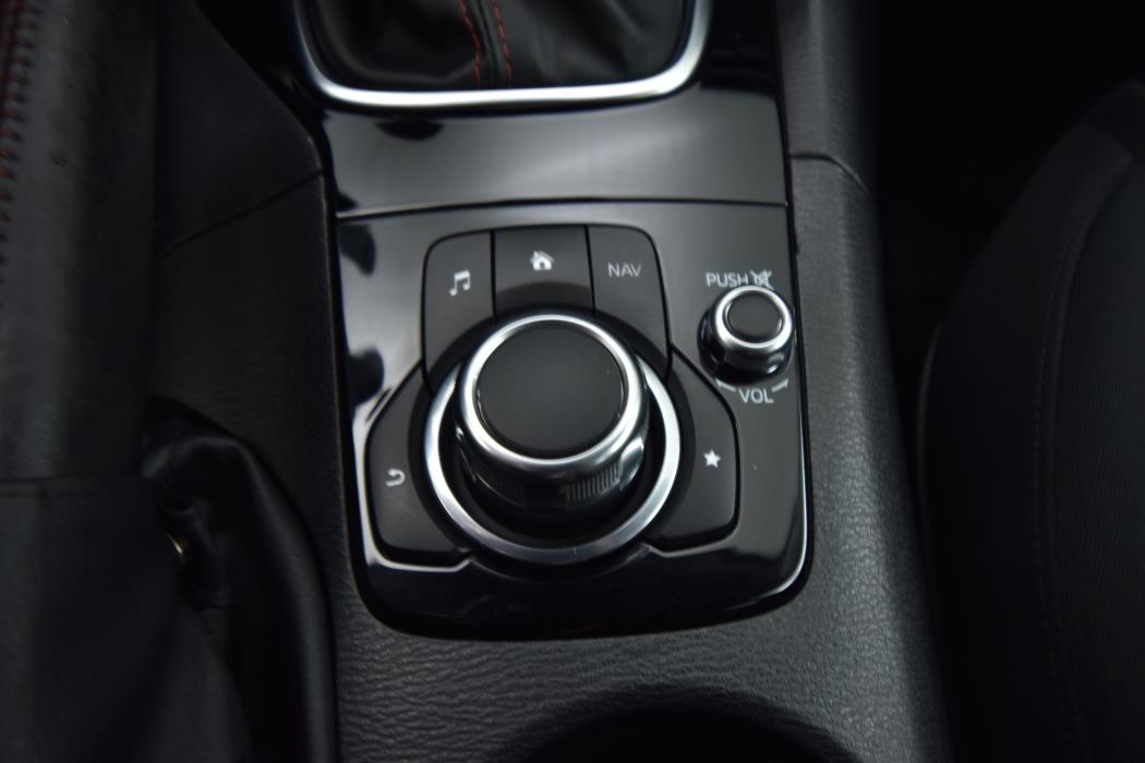 MAZDA Mazda3 2016
