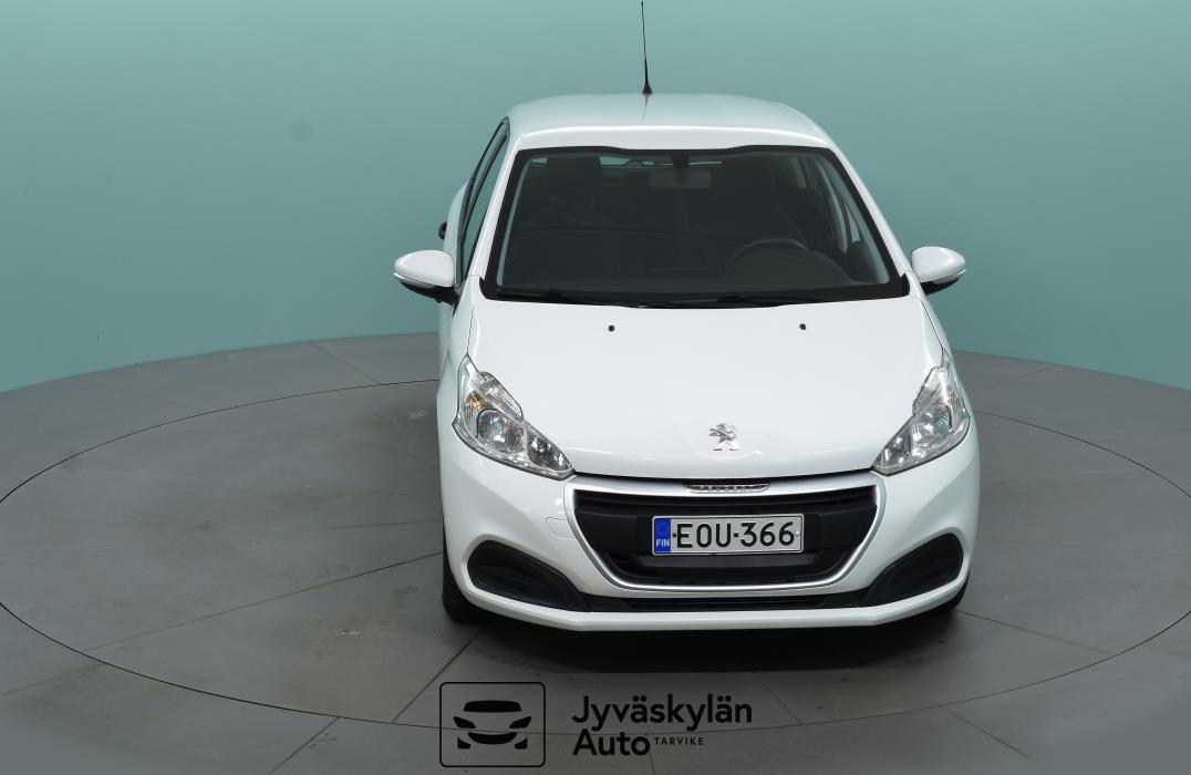 PEUGEOT 208 2018