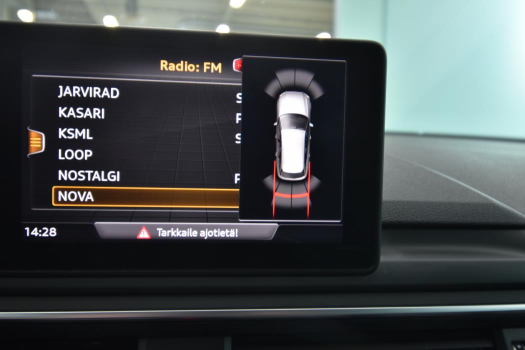 AUDI A4 2019