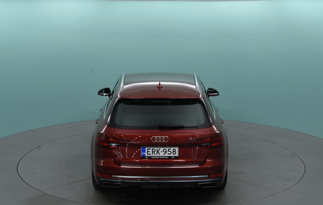 AUDI A4 2019