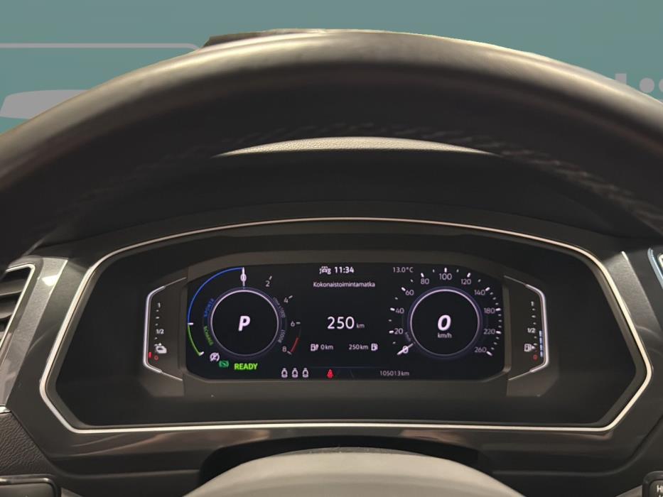 VOLKSWAGEN Tiguan 2021