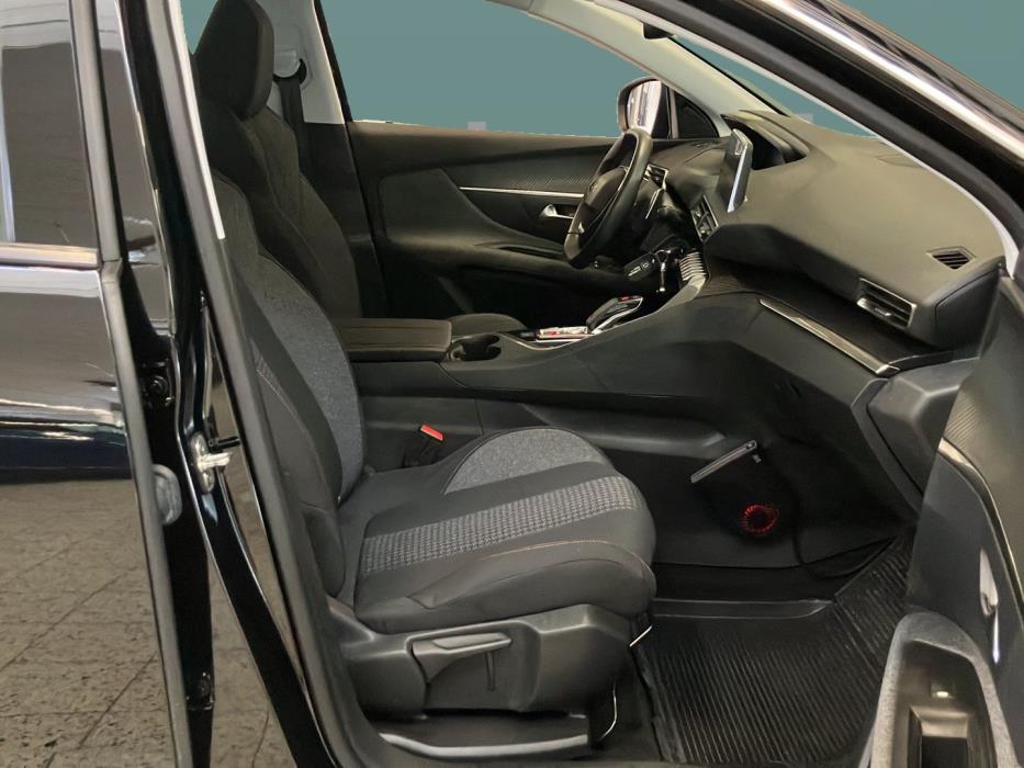 PEUGEOT 3008 2020