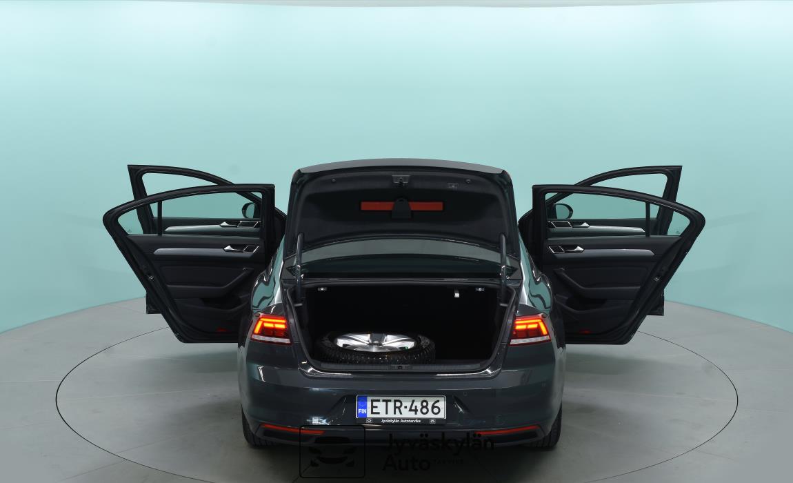 VOLKSWAGEN Passat 2021