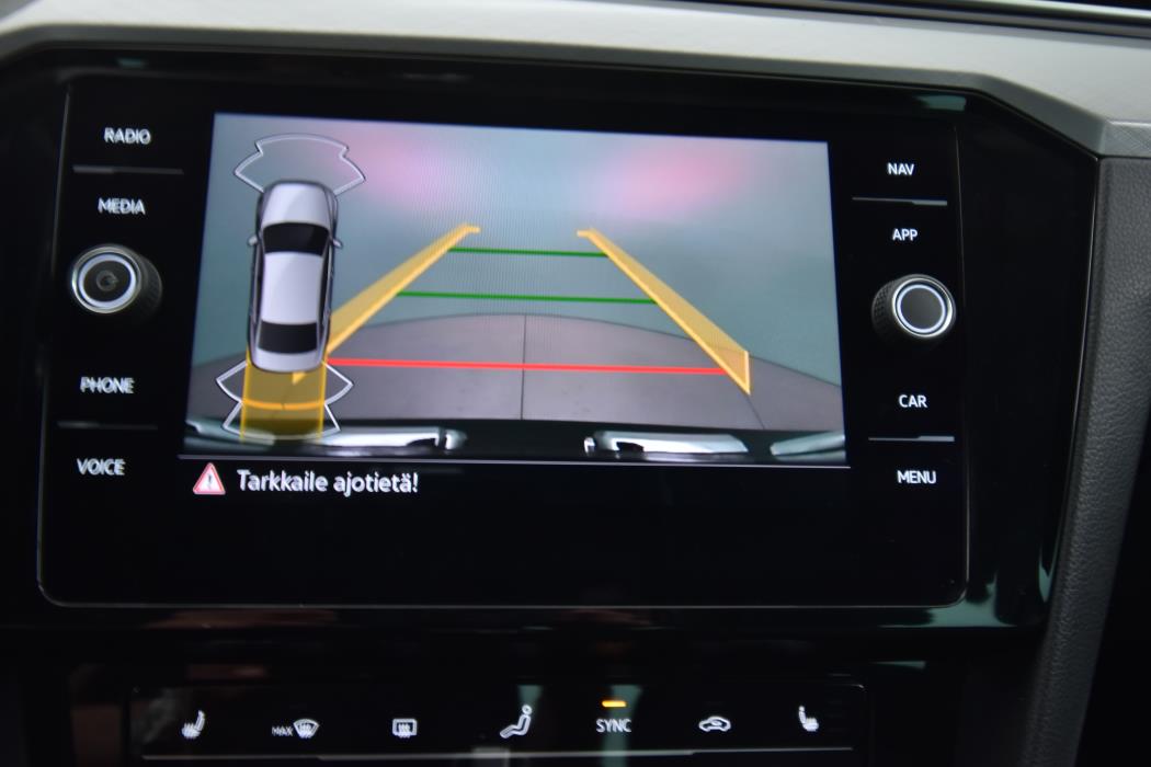 VOLKSWAGEN Passat 2021