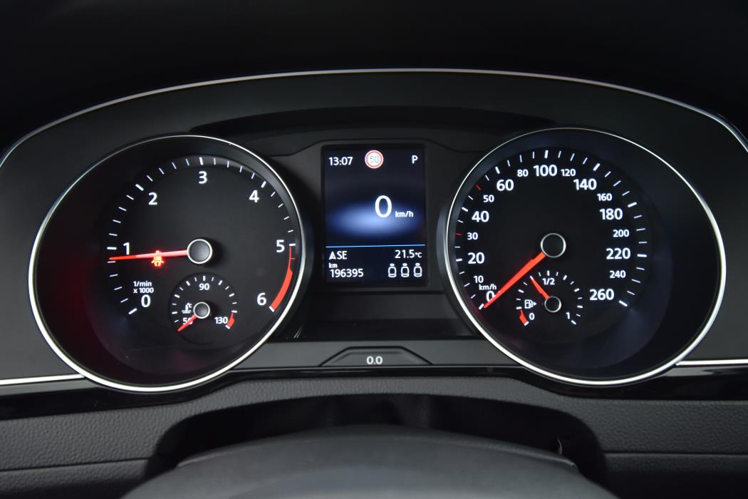 VOLKSWAGEN Passat 2021