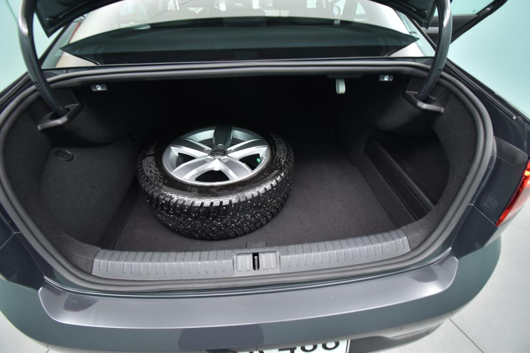 VOLKSWAGEN Passat 2021