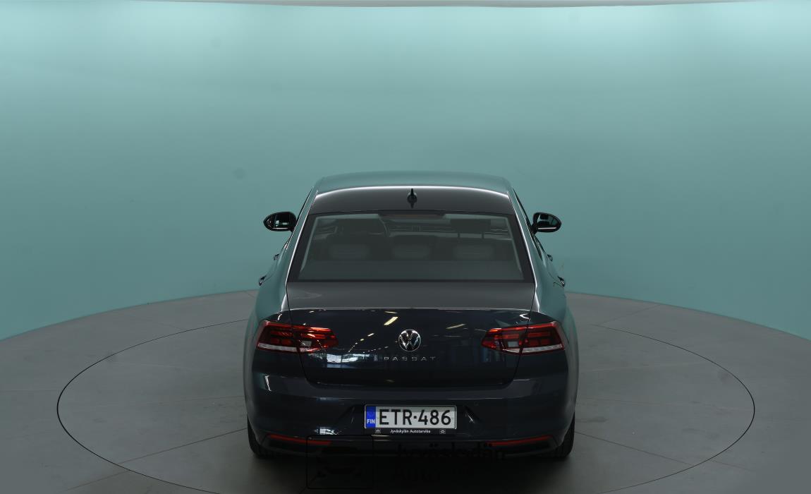 VOLKSWAGEN Passat 2021