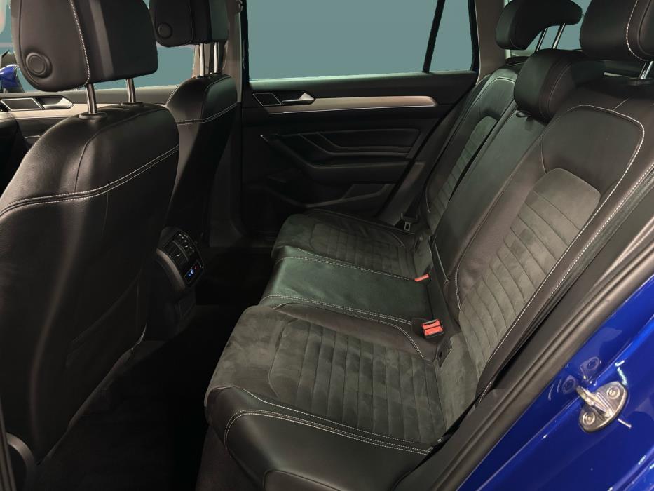 VOLKSWAGEN Passat 2022