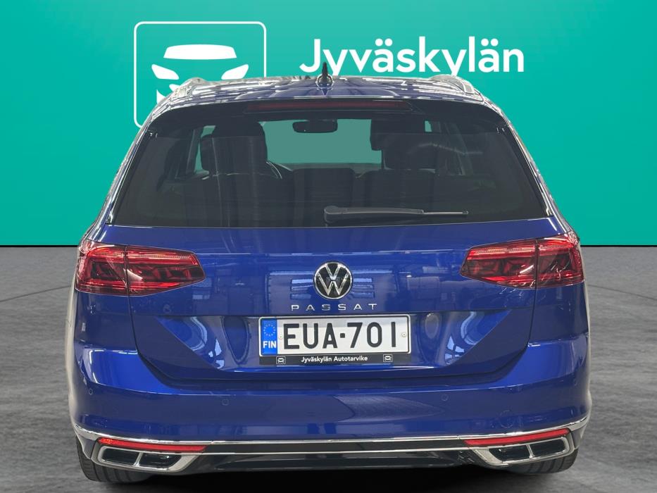 VOLKSWAGEN Passat 2022