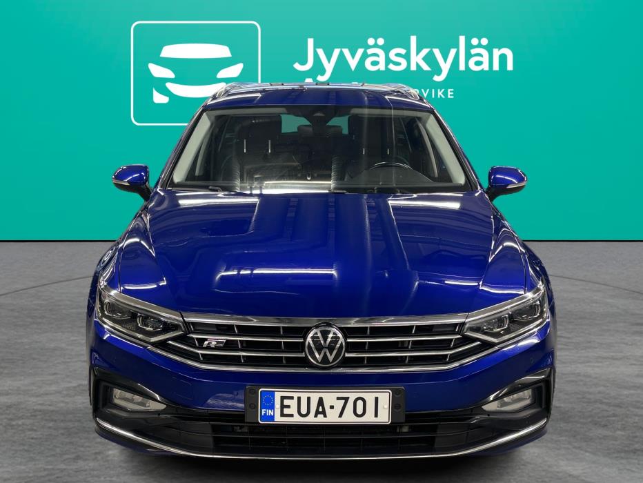 VOLKSWAGEN Passat 2022