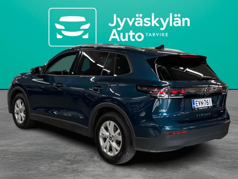 VOLKSWAGEN Tiguan 2024