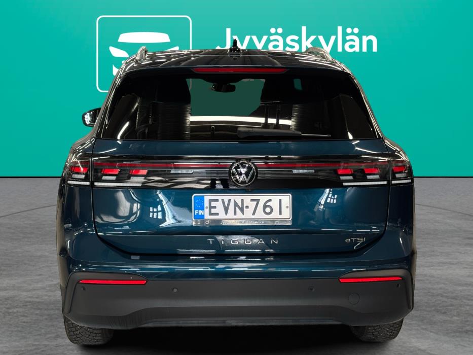 VOLKSWAGEN Tiguan 2024