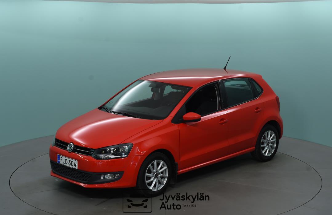 VOLKSWAGEN Polo 2013