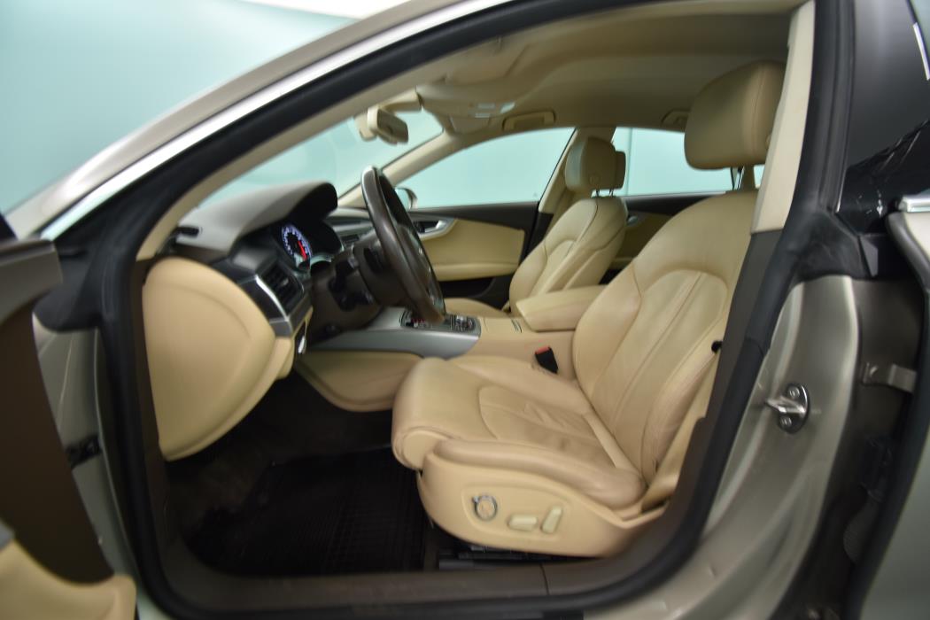 AUDI A7 2012