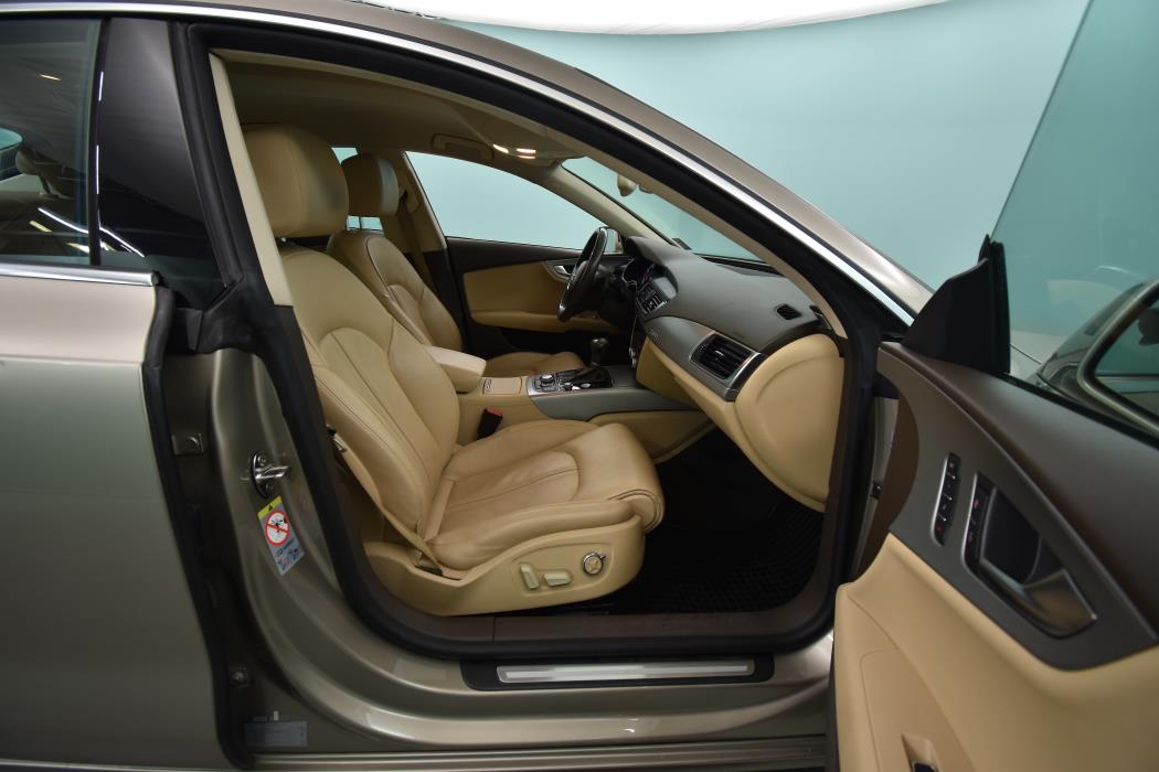 AUDI A7 2012