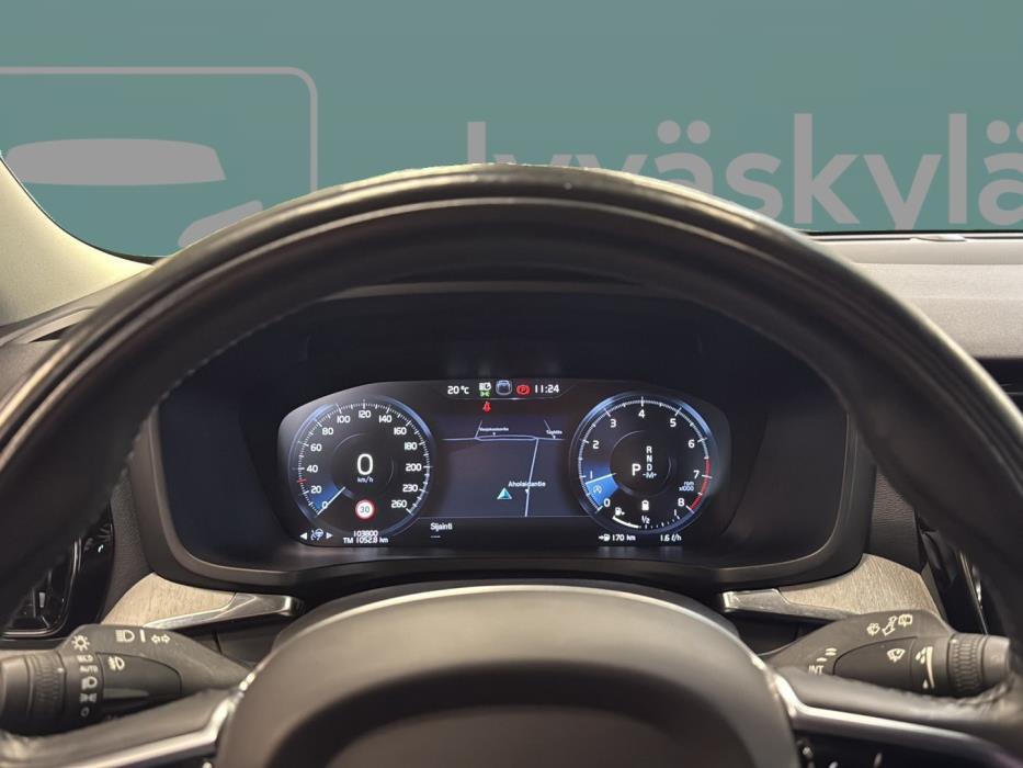 VOLVO V60 2020
