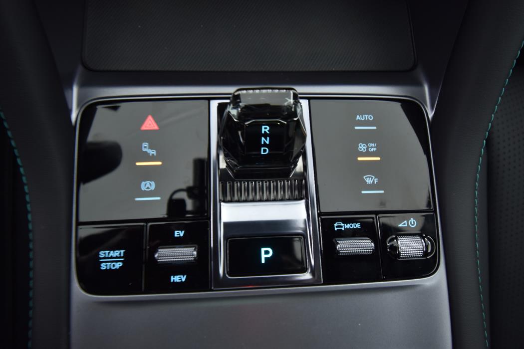 BYD Seal U DM-i 2026