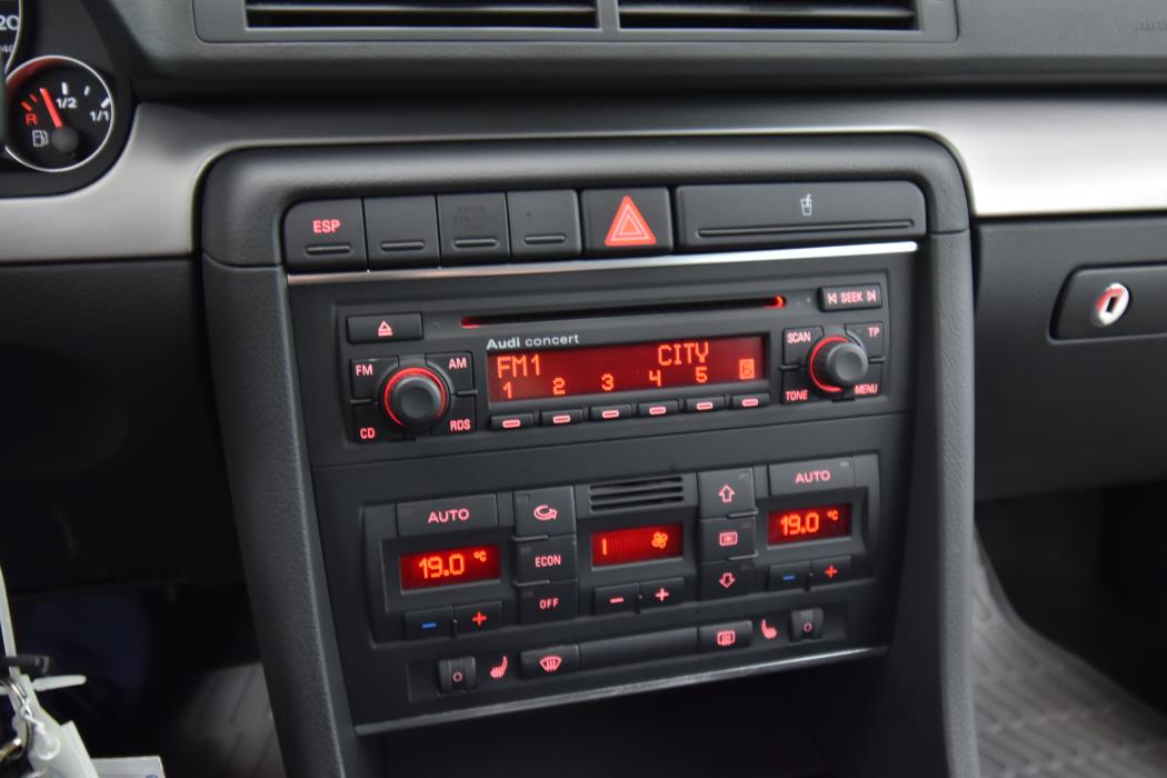 AUDI A4 2006