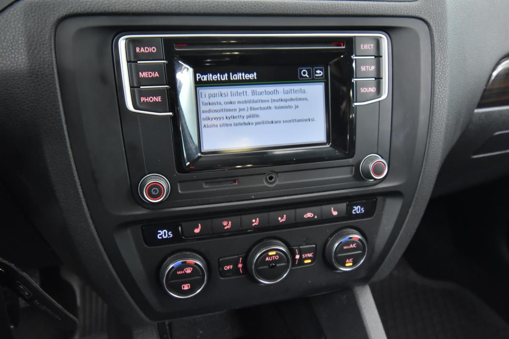 VOLKSWAGEN Jetta 2017