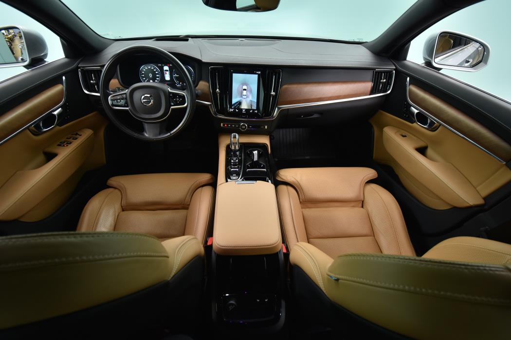 VOLVO S90 2019