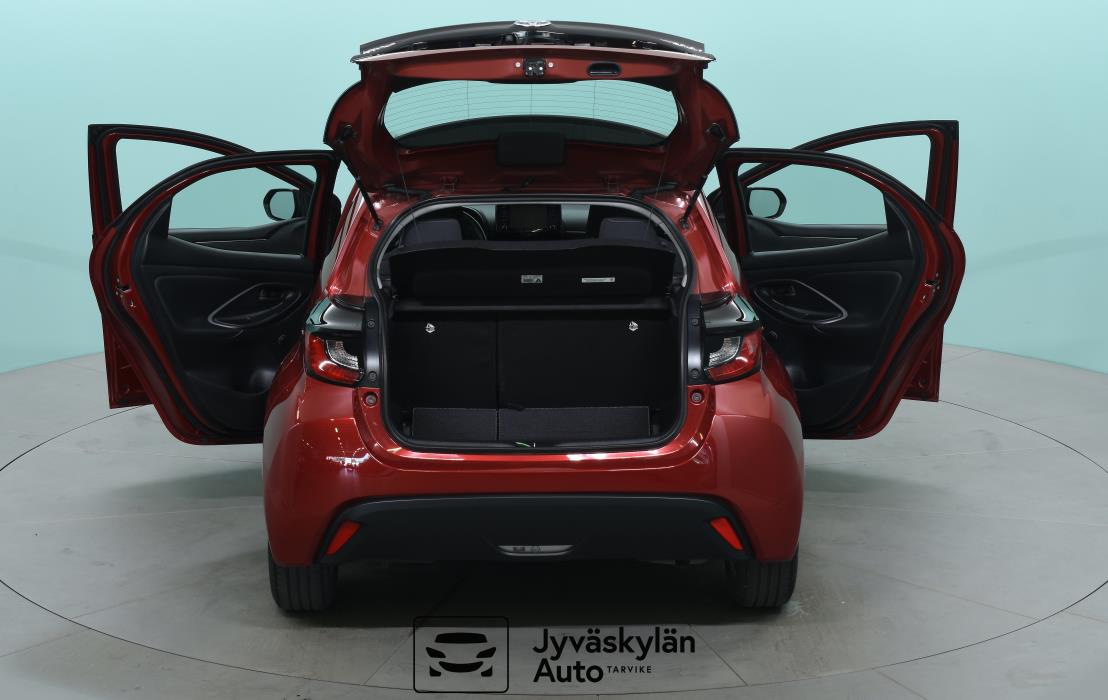 TOYOTA Yaris 2020