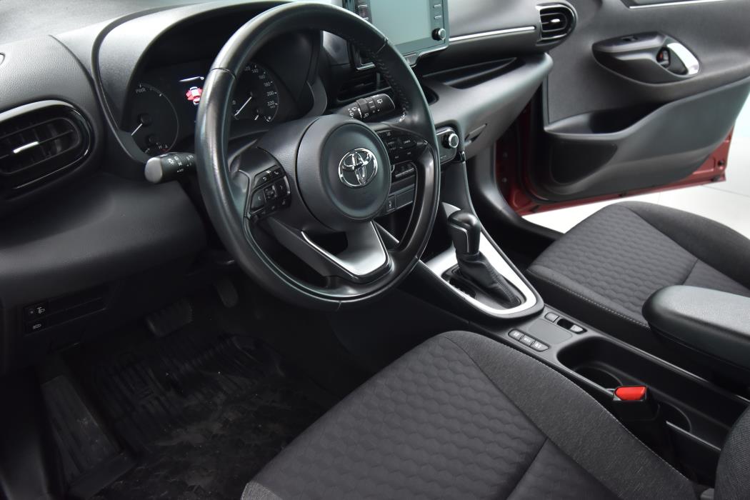 TOYOTA Yaris 2020