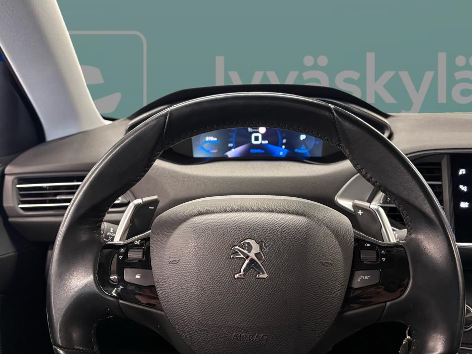 PEUGEOT 308 2020