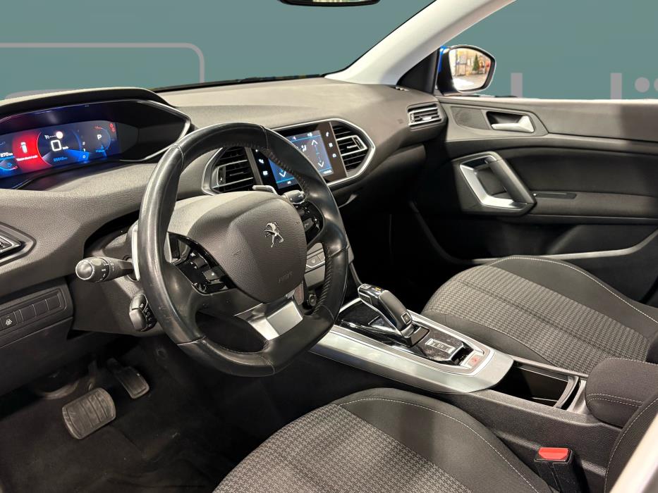 PEUGEOT 308 2020