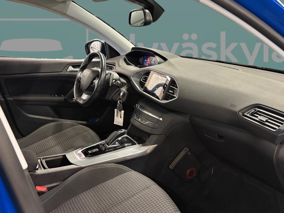 PEUGEOT 308 2020