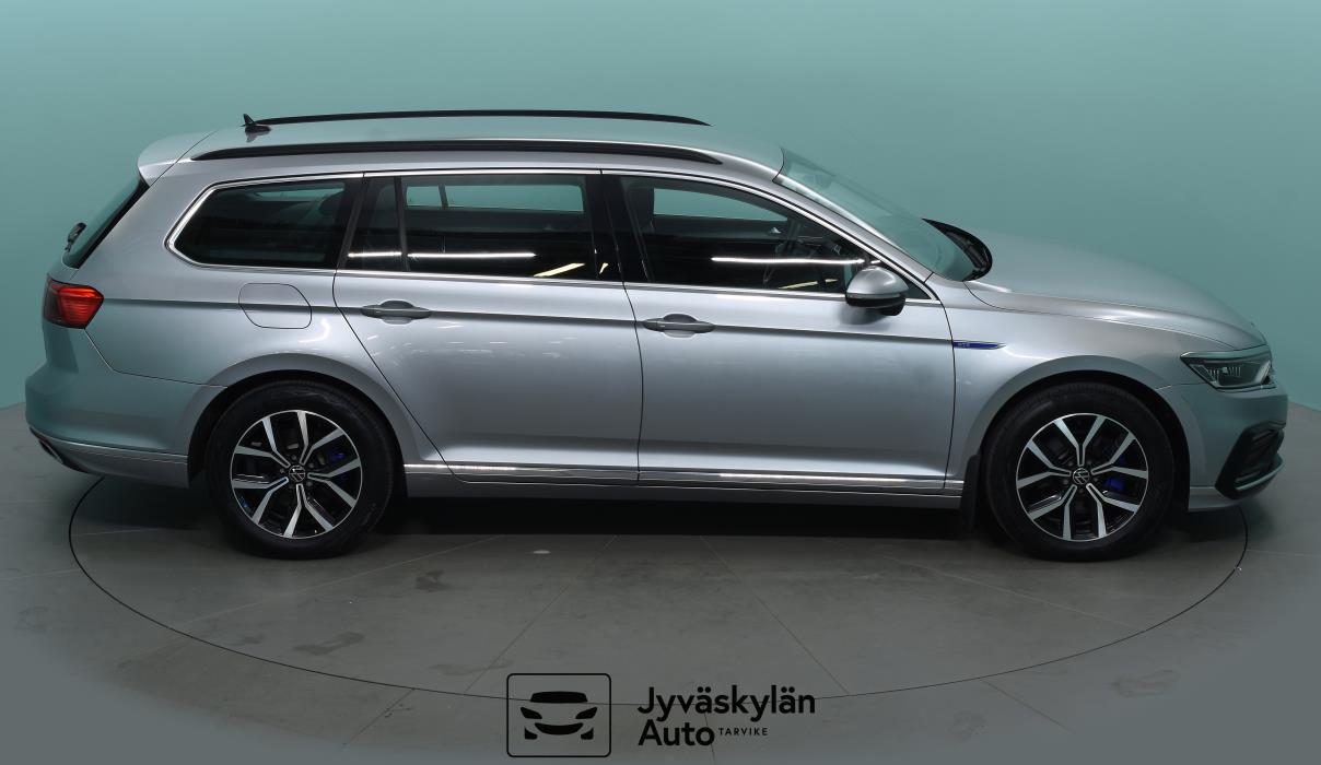VOLKSWAGEN Passat 2021