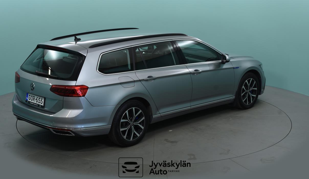 VOLKSWAGEN Passat 2021