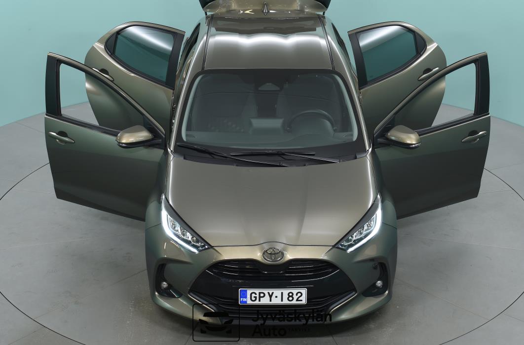 TOYOTA Yaris 2024