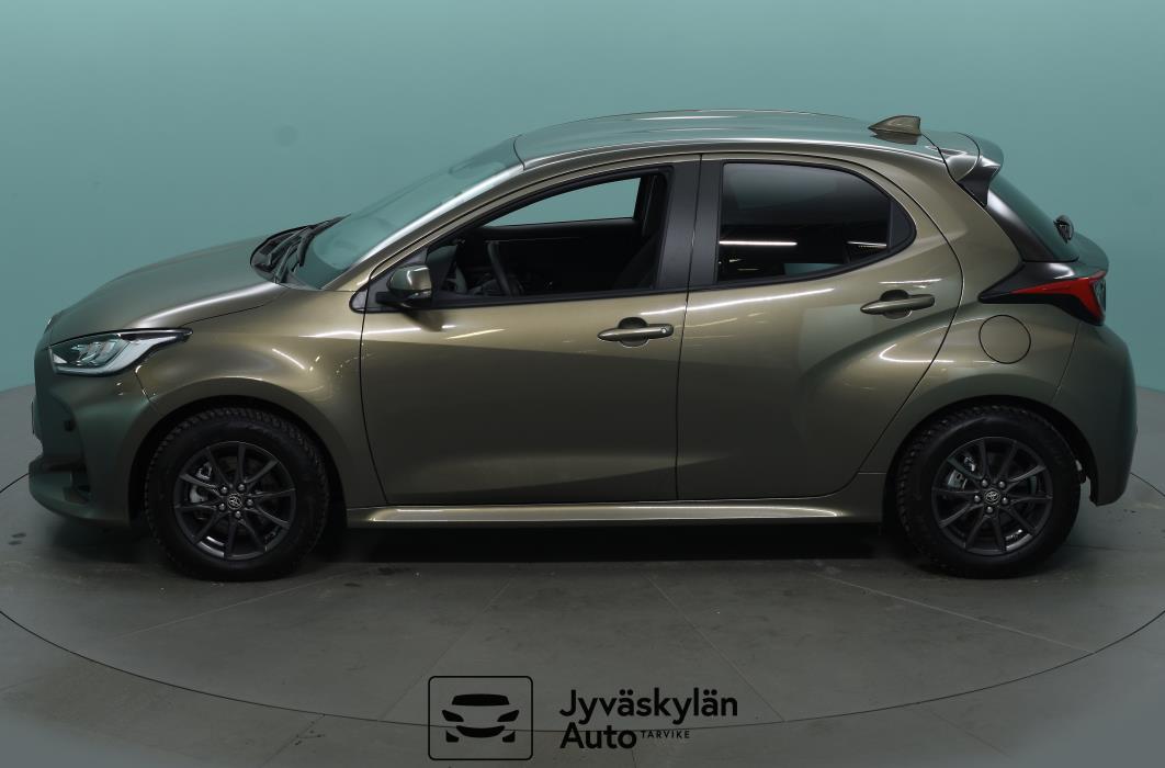 TOYOTA Yaris 2024