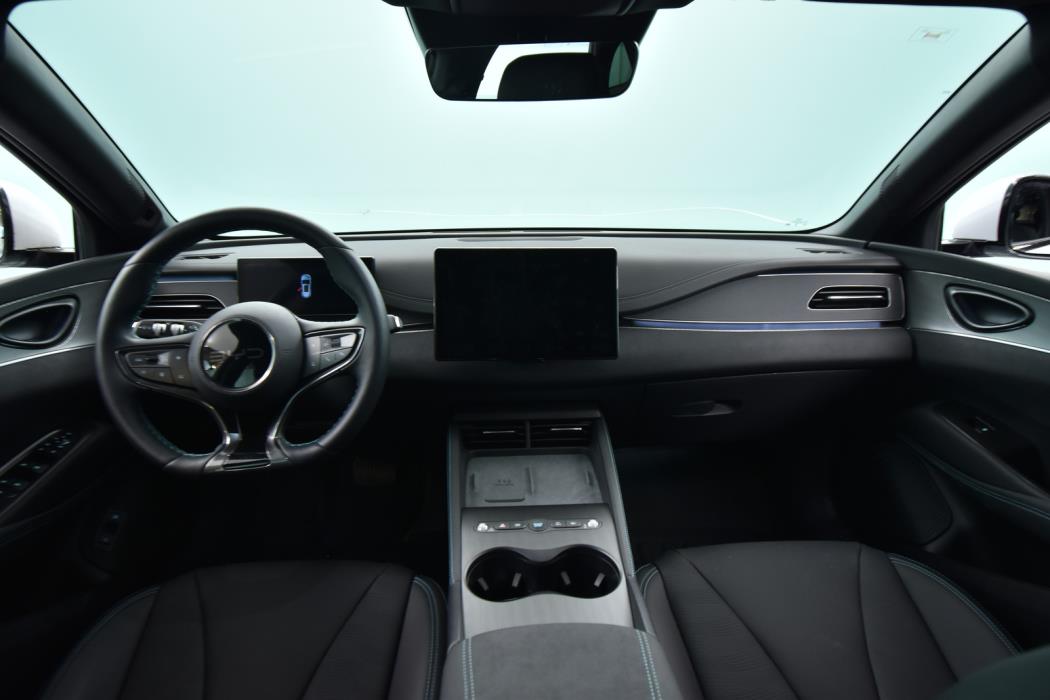 BYD Seal 6 DM-i 2025