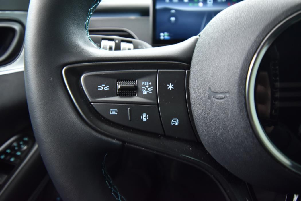 BYD Seal 6 DM-i 2025