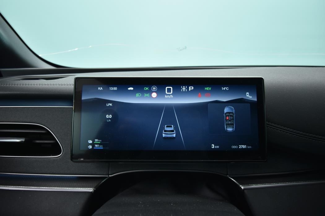 BYD Seal 6 DM-i 2025