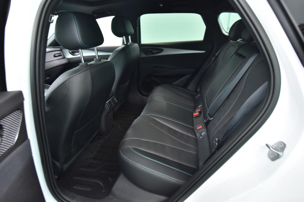 BYD Seal 6 DM-i 2025